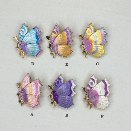 Sideview Butterfly Button